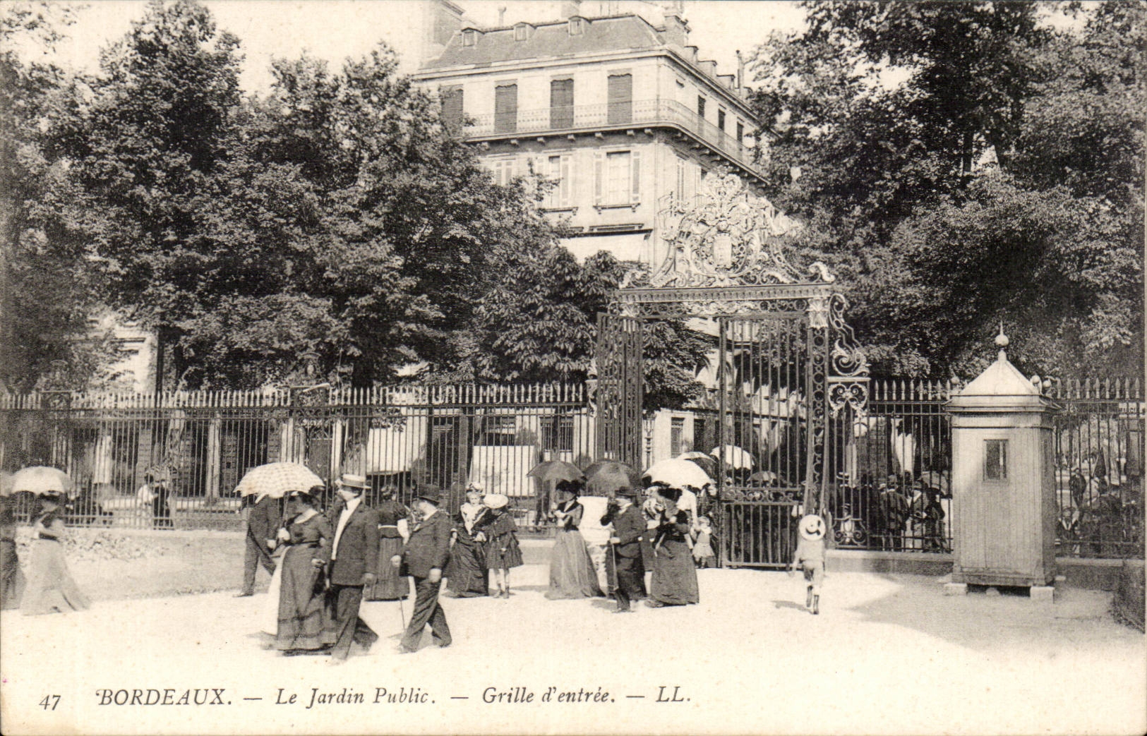 Bordeaux — Der Öffentliche Garten — Eingangstor — LL.