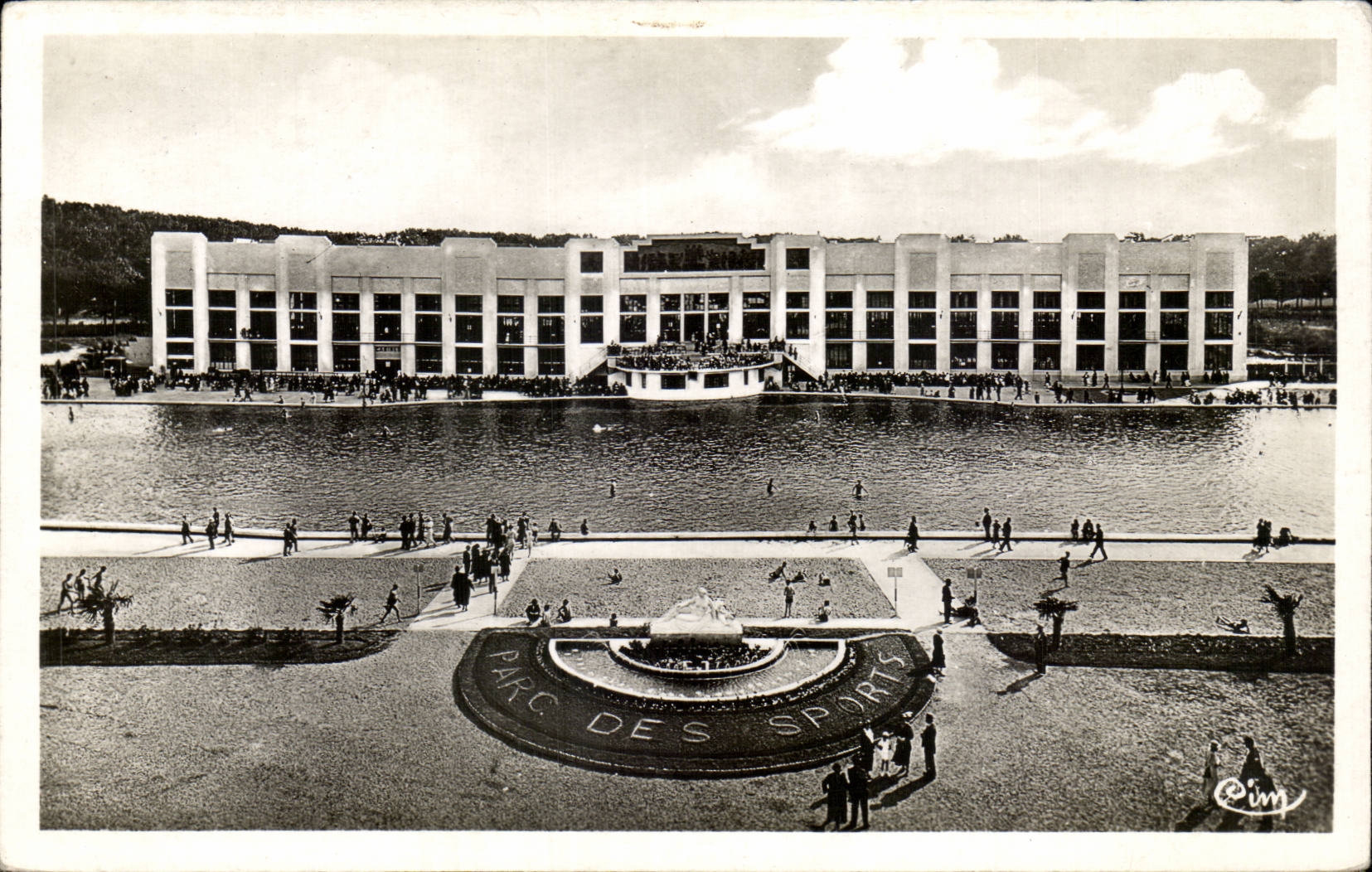 Toulouse (Hte-Garonne) — La Piscine Municipale et le bâtiment de la Grande Salle des Fêtes — éditeur P. NACON