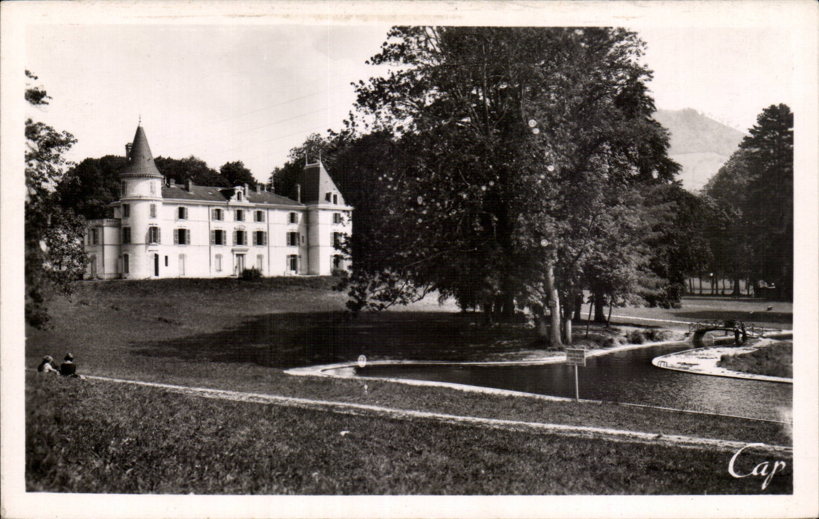 Château de la Brunerie — Voiron — éditeur Cap