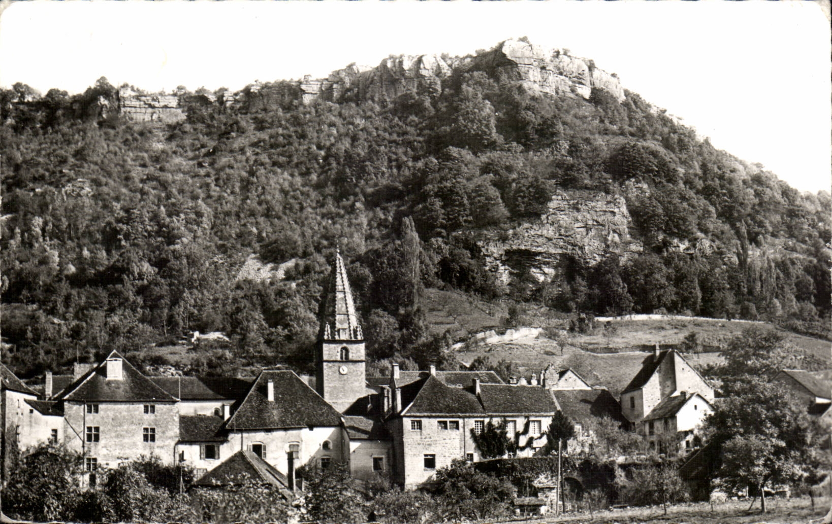 Baume-les-Messieurs — L'Abbaye — Les Frères du Messier, Sarragouille (Jura) — N° 7