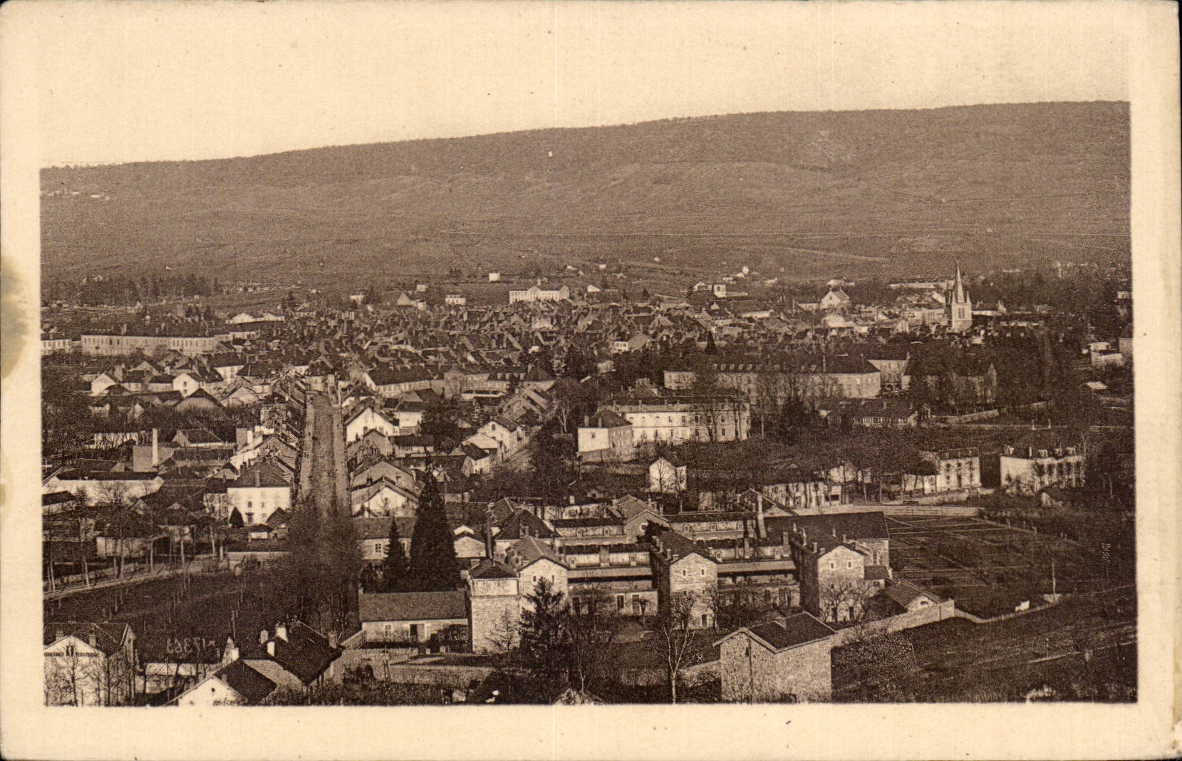Lons-le-Saunier — Vue Générale — Ed. Photon "A. Le Creste"