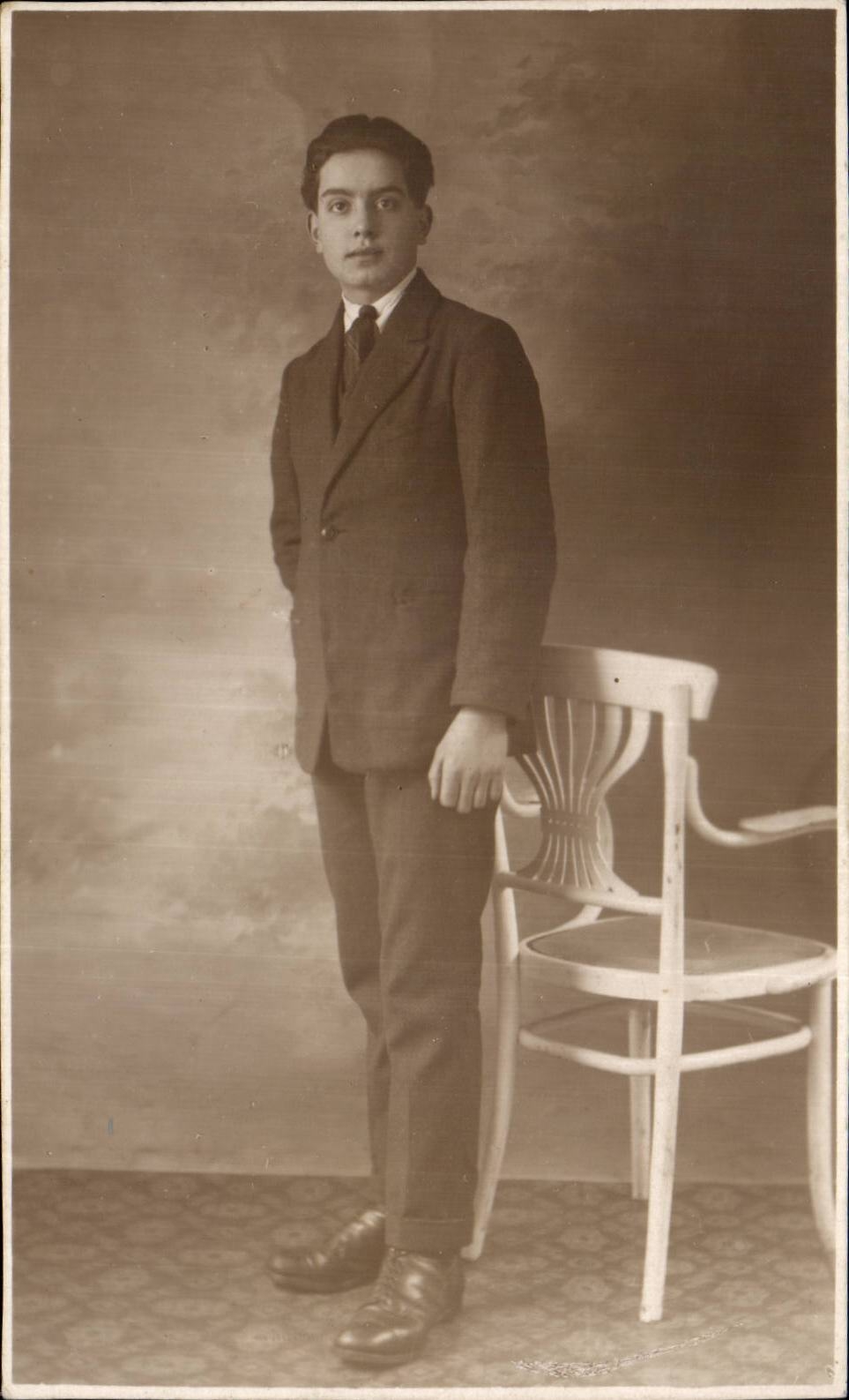 CARTE PHOTO Jeune homme Pantin 