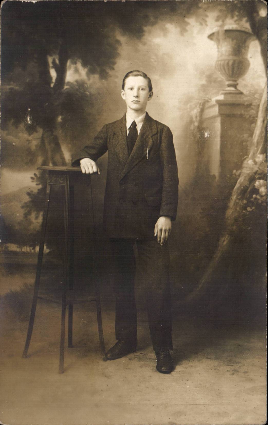 CARTE PHOTO Jeune homme 