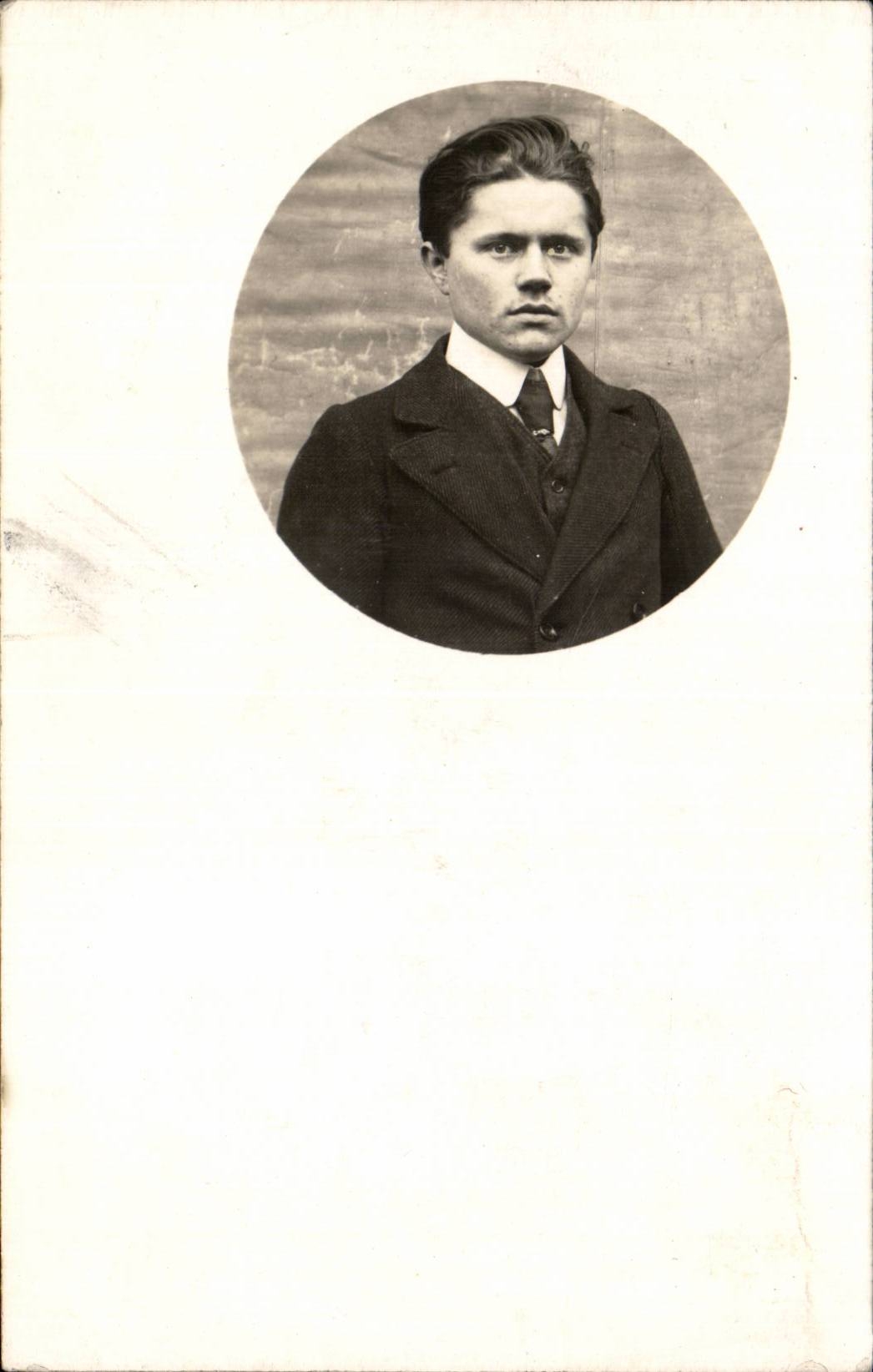 CARTE PHOTO Jeune homme 
