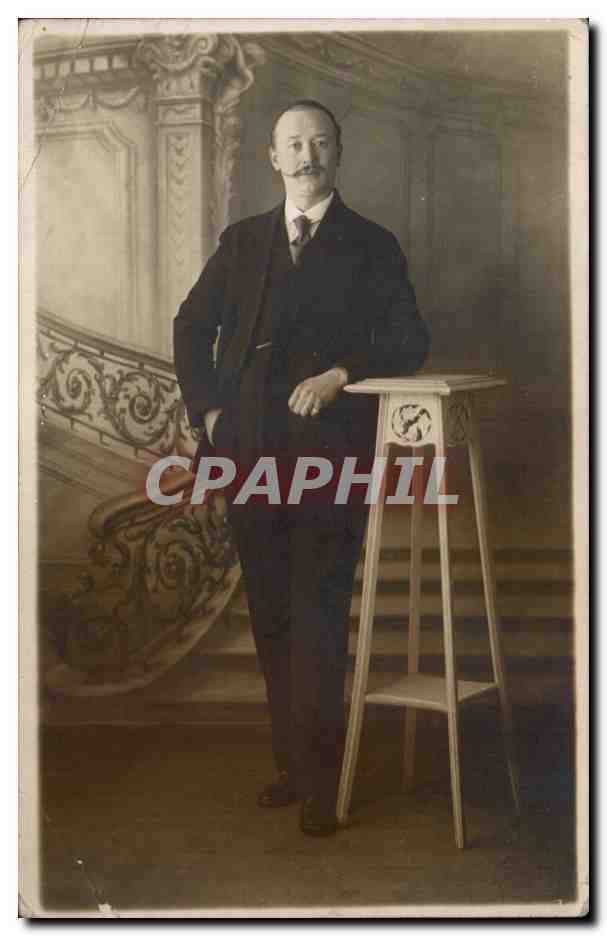 CARTE PHOTO Fantaisie - Hommes - man in noble setting - CPA 