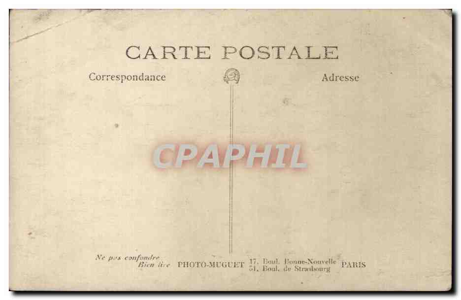 CARTE PHOTO Fantaisie - Hommes - man in noble setting - CPA  — Rückseite