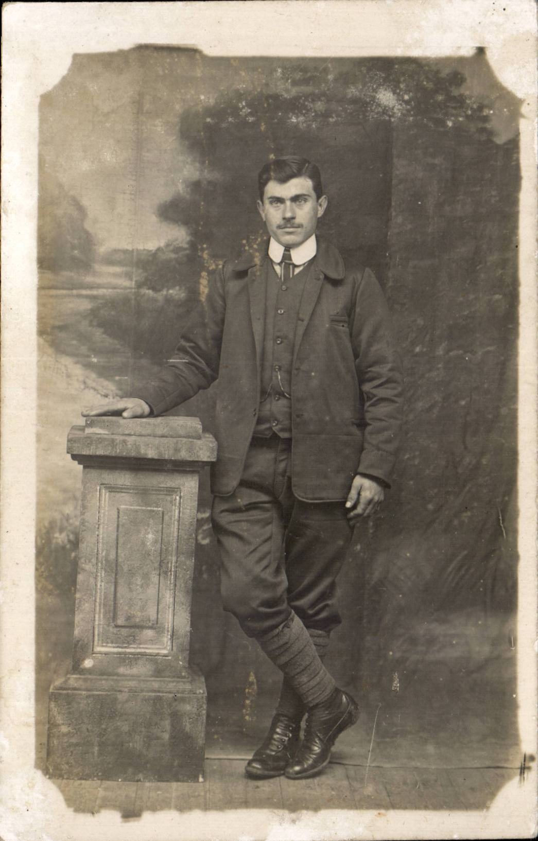 CARTE PHOTO Fantaisie - Hommes - young man - CPA 