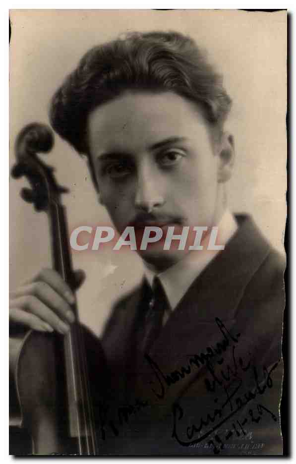 Jeune musicien — violoncelliste — Paris, France
