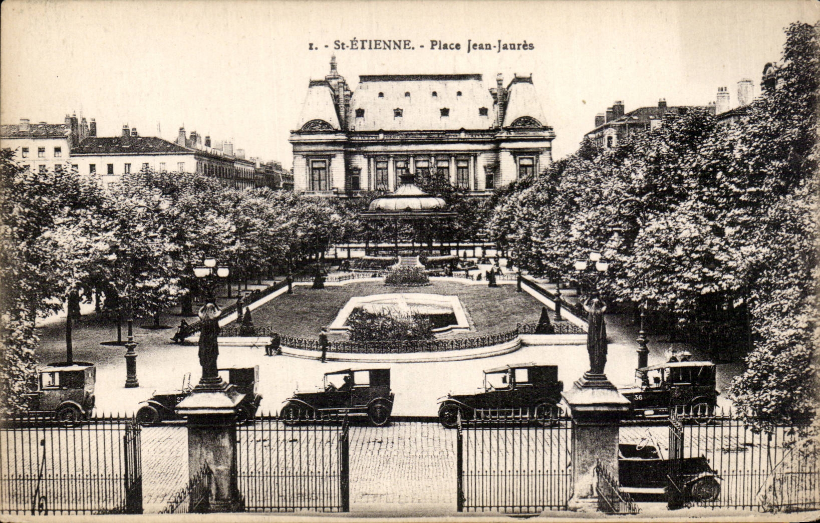 Saint Etienne - Place Jean Jaures - CPA 
