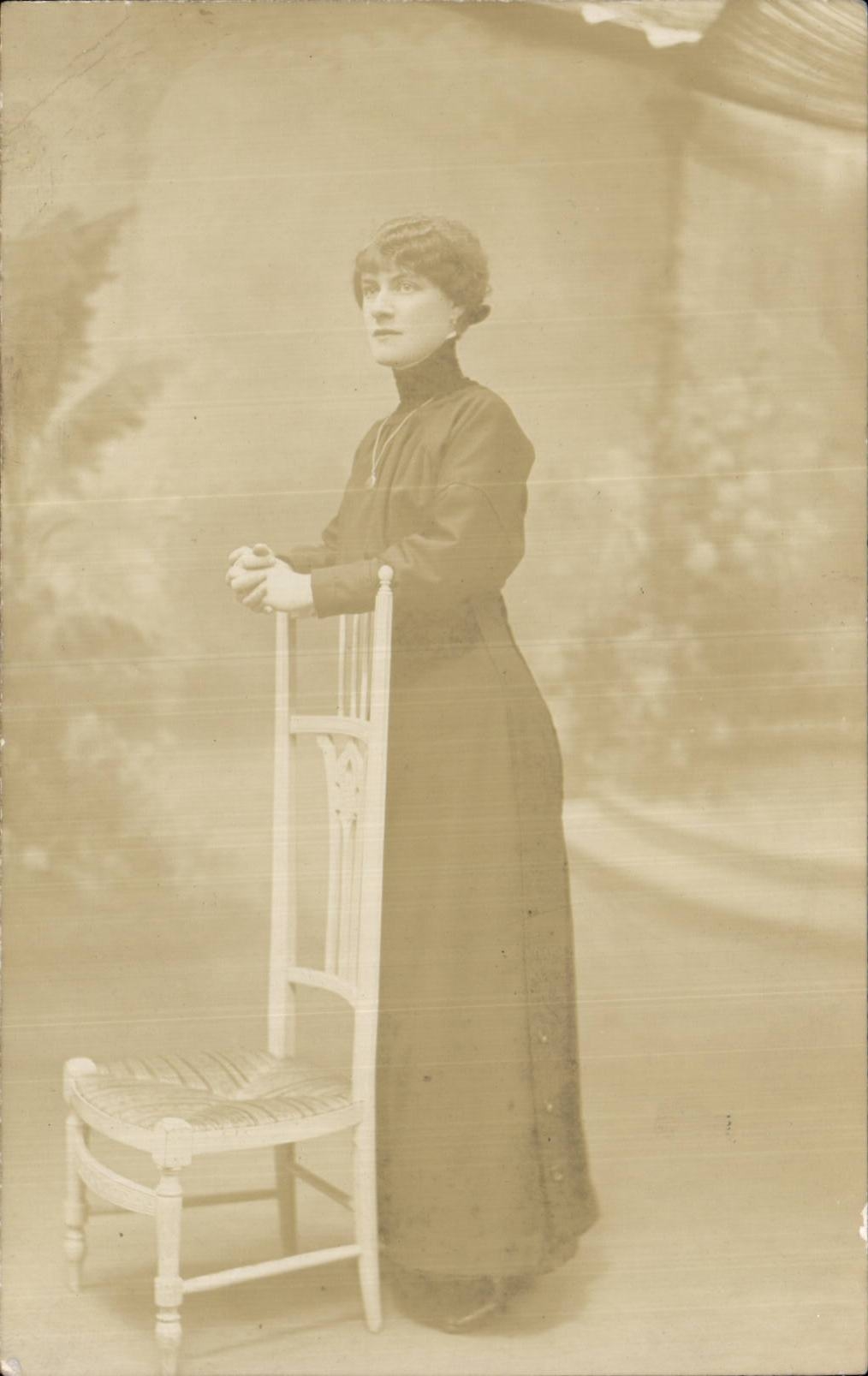 CARTE PHOTO Femme