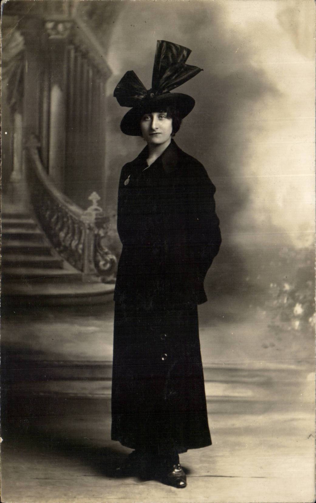 CARTE PHOTO Femme