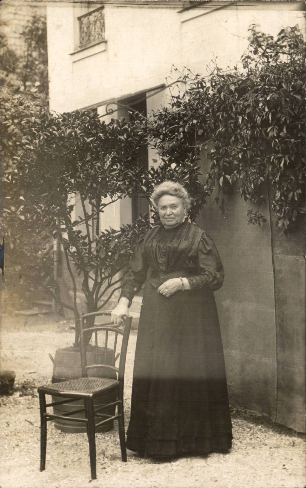 CARTE PHOTO Femme