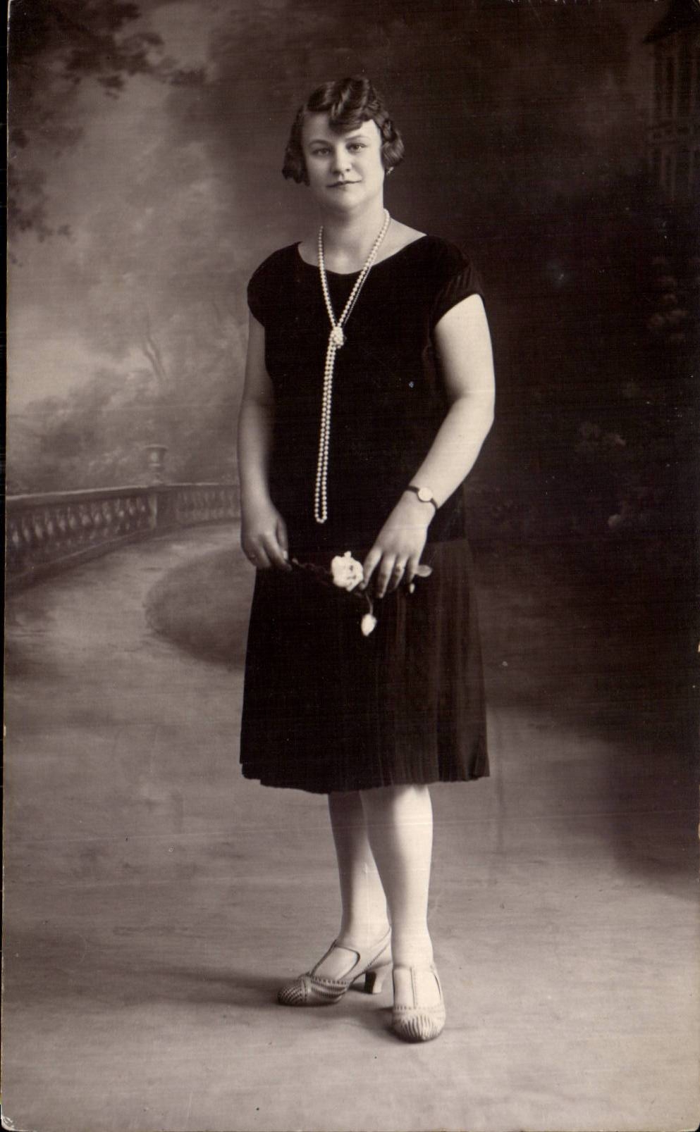 CARTE PHOTO Femme