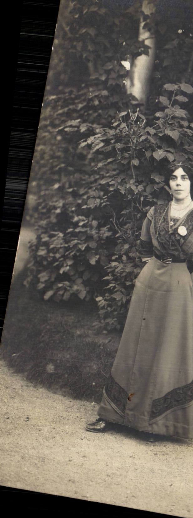 CARTE PHOTO Femme 