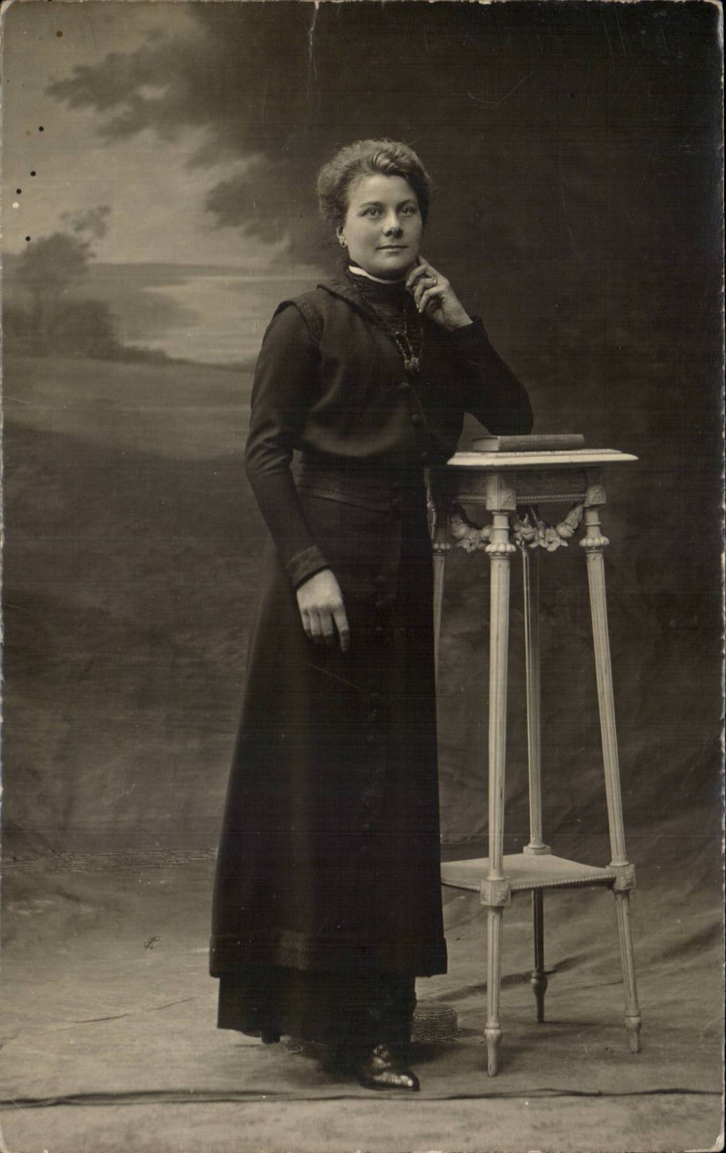 CARTE PHOTO Femme 