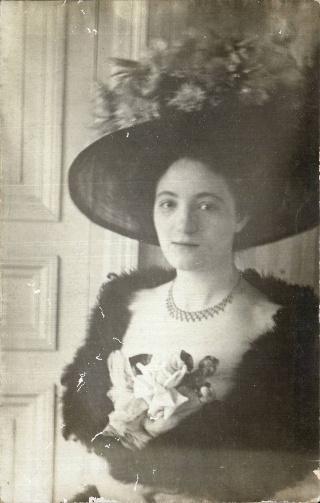 CARTE PHOTO Femme 