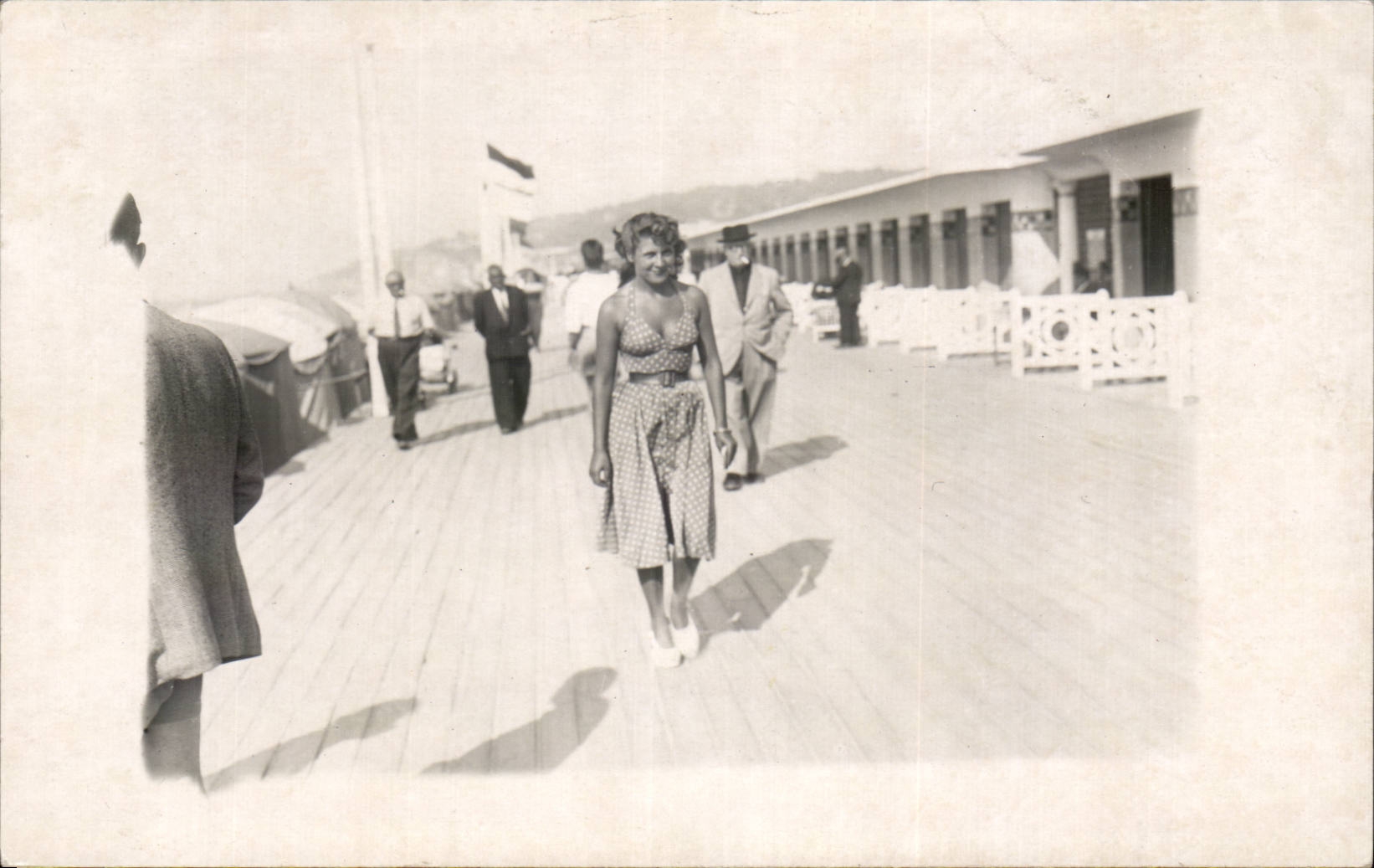 CARTE PHOTO Deauville Femme