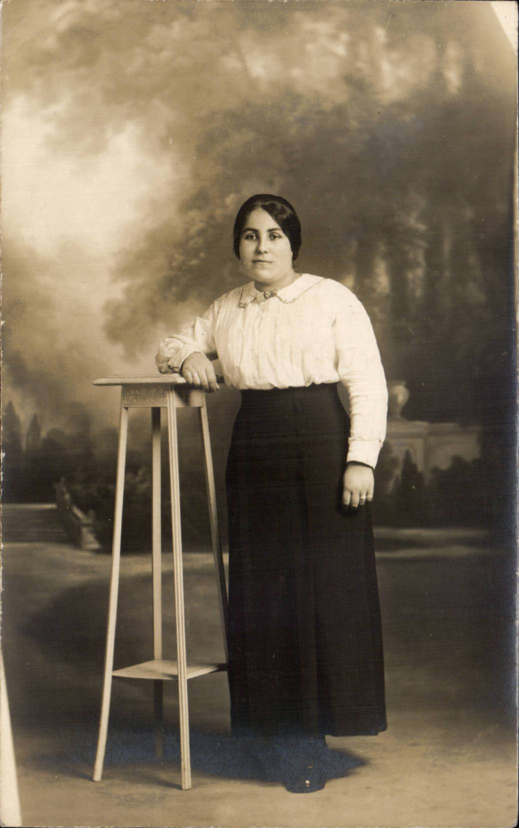 CARTE PHOTO Femme