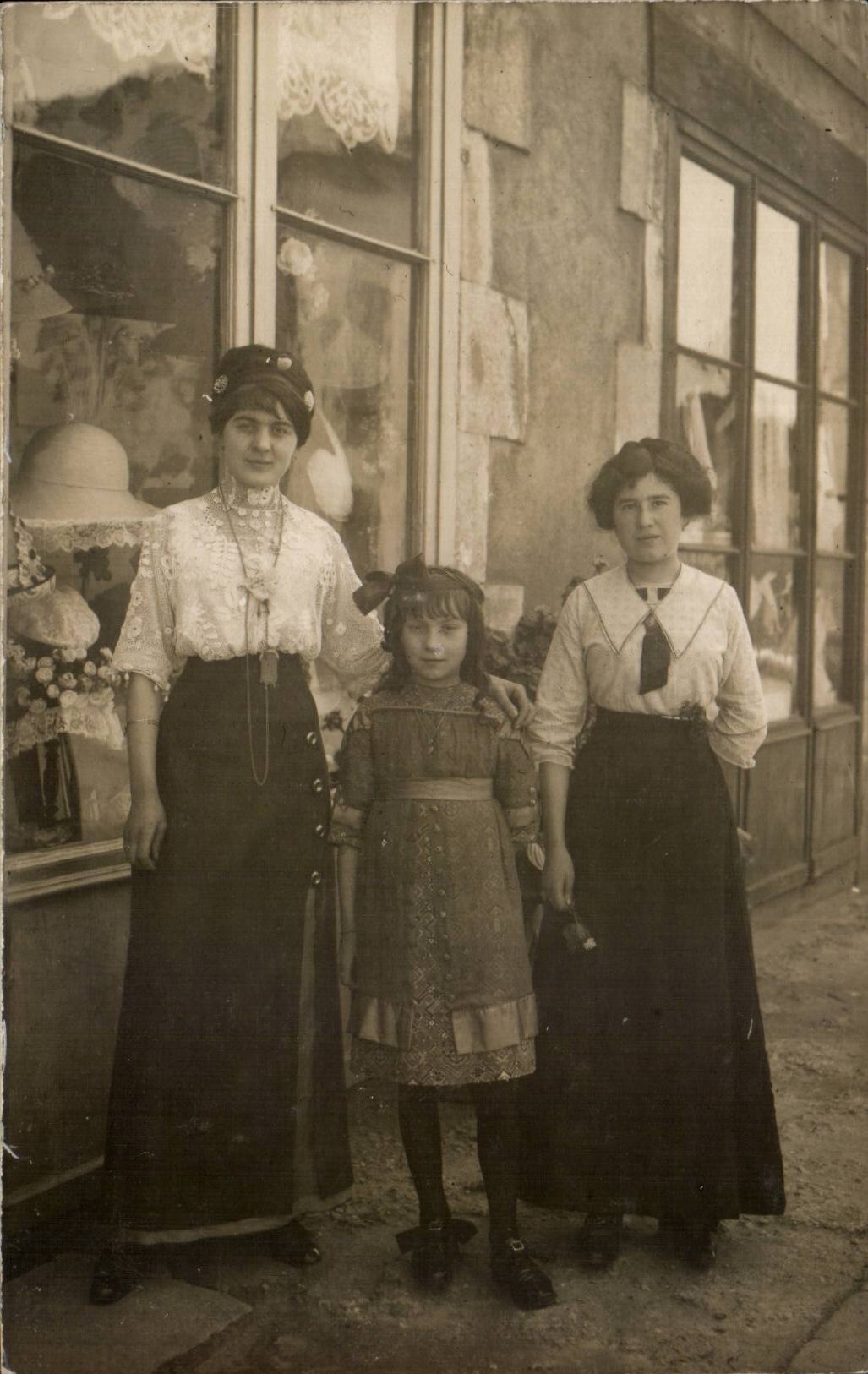 CARTE PHOTO Femmes