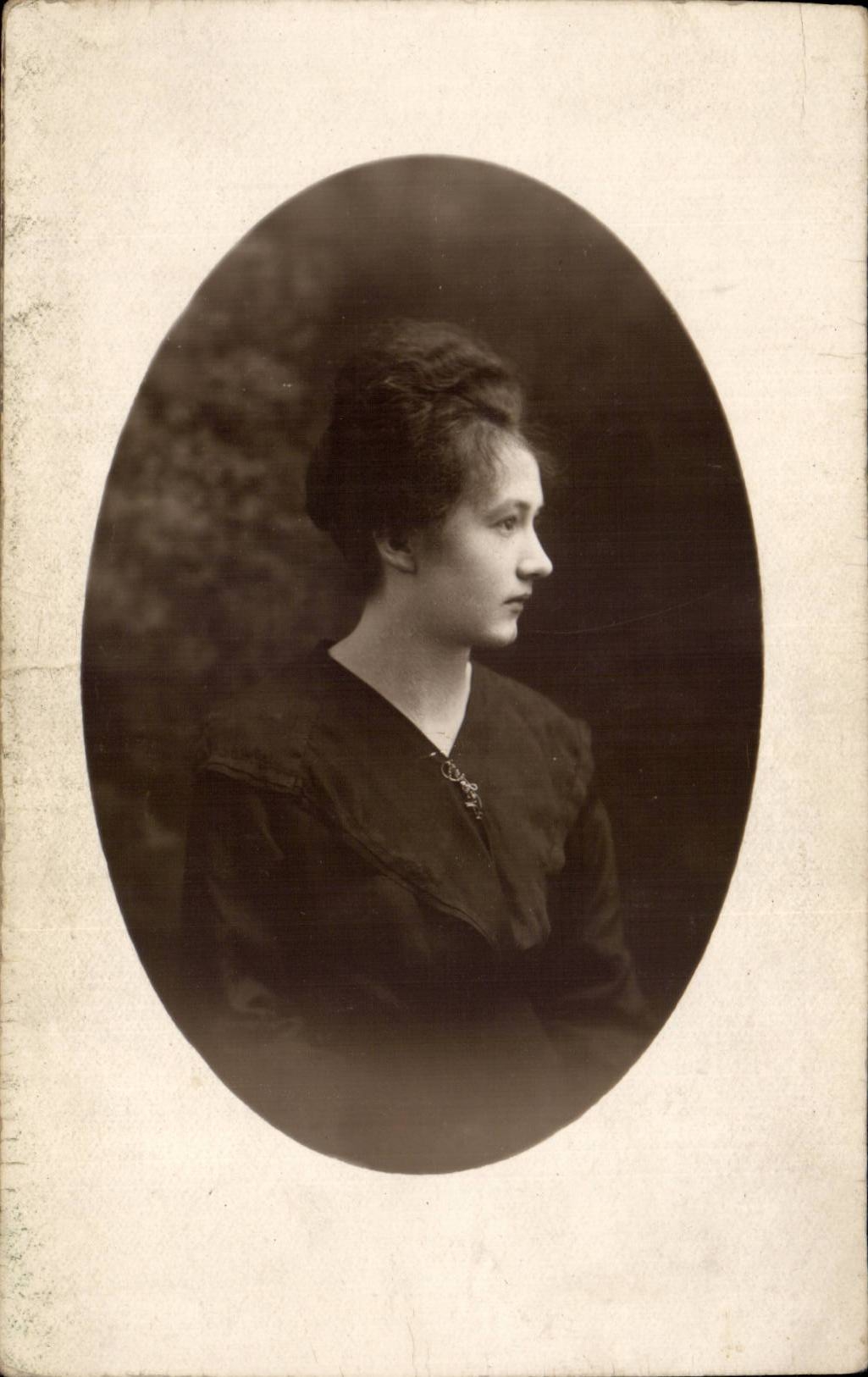 CARTE PHOTO Femme