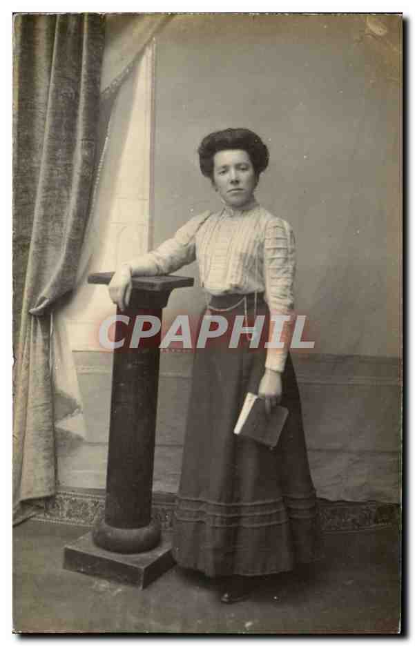 CARTE PHOTO Folklore Femme