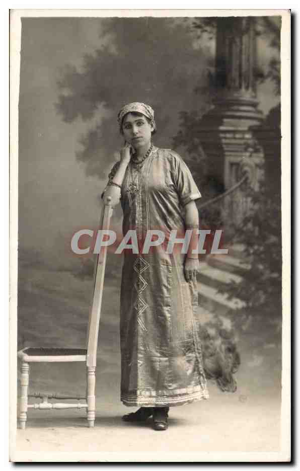 CARTE PHOTO Folklore Femme