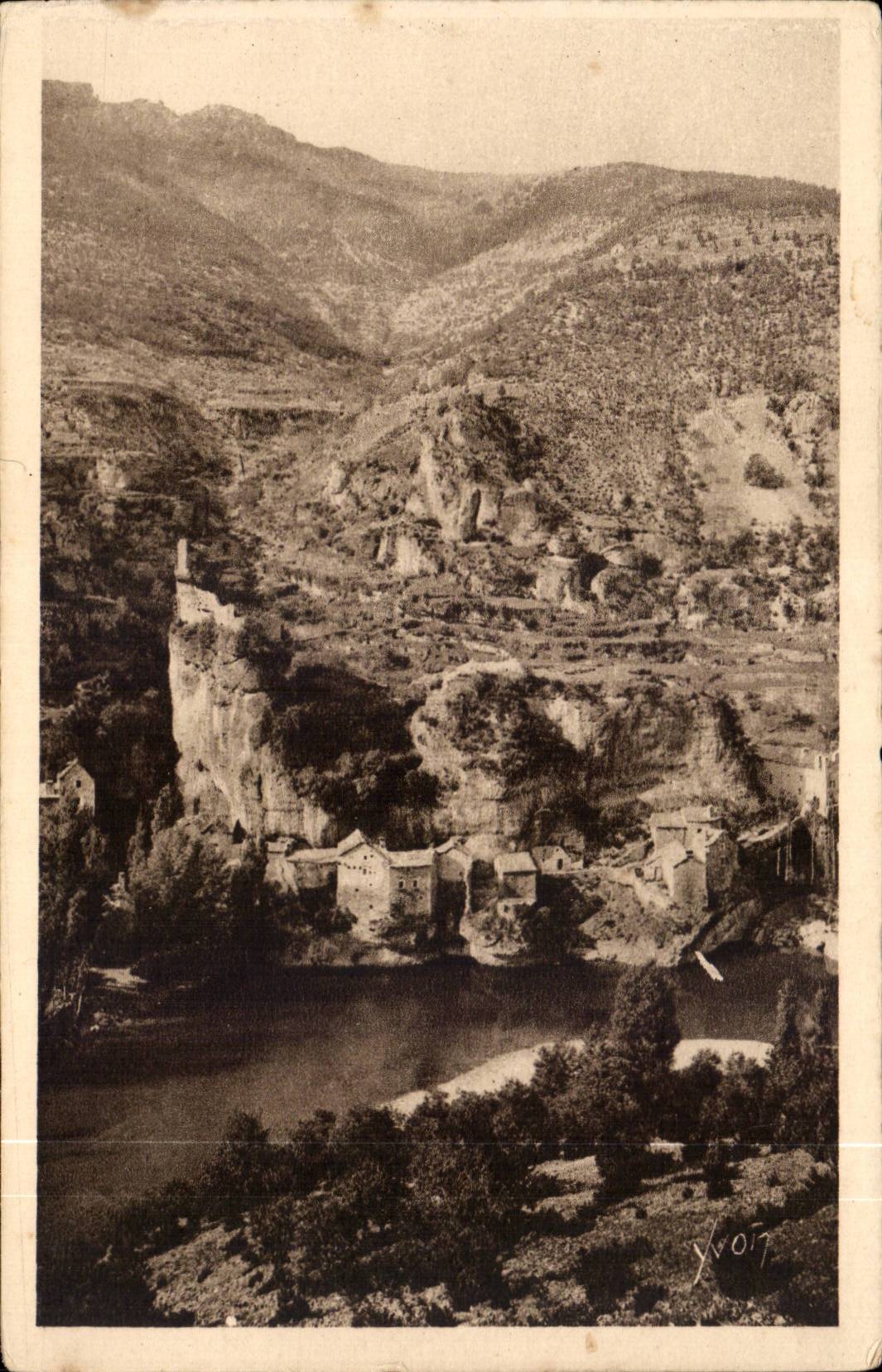 CPA Les gorges du Tarn Castelbouc et son chateau
