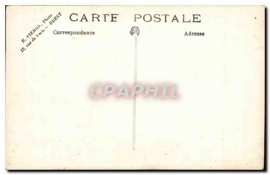 Jeune femme en robe blanche — décor de forêt — E. VIERHUT, BREST — Verso