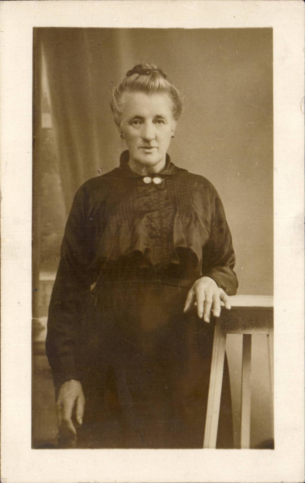 CARTE PHOTO Femme 