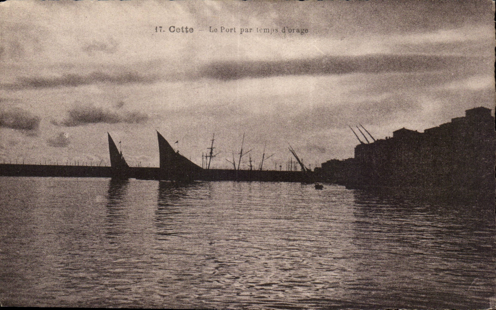 Sete - Cette - Le Port par temps d'orage - CPA 