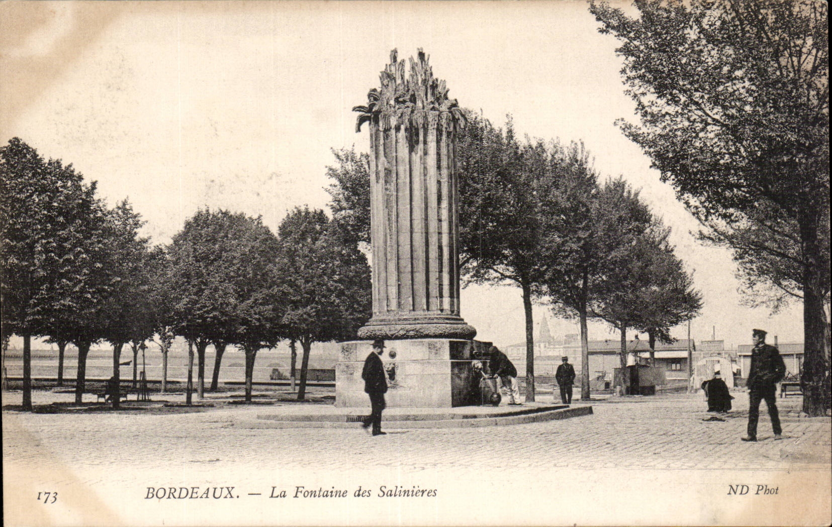 Bordeaux - La Fontaine des Salinieres - CPA 