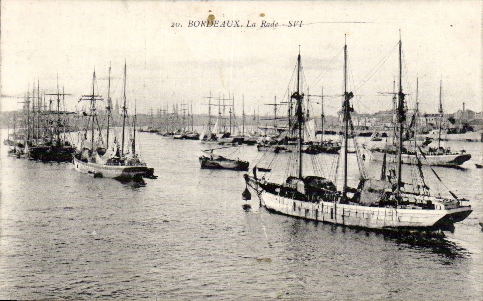 Bordeaux - La Rade Bateaux - CPA 