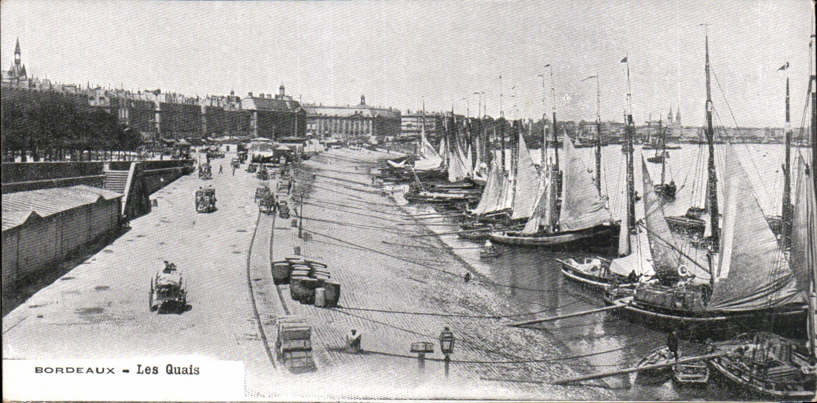 Bordeaux - Les Quais — vue du port avec voiliers — éditeur non identifié