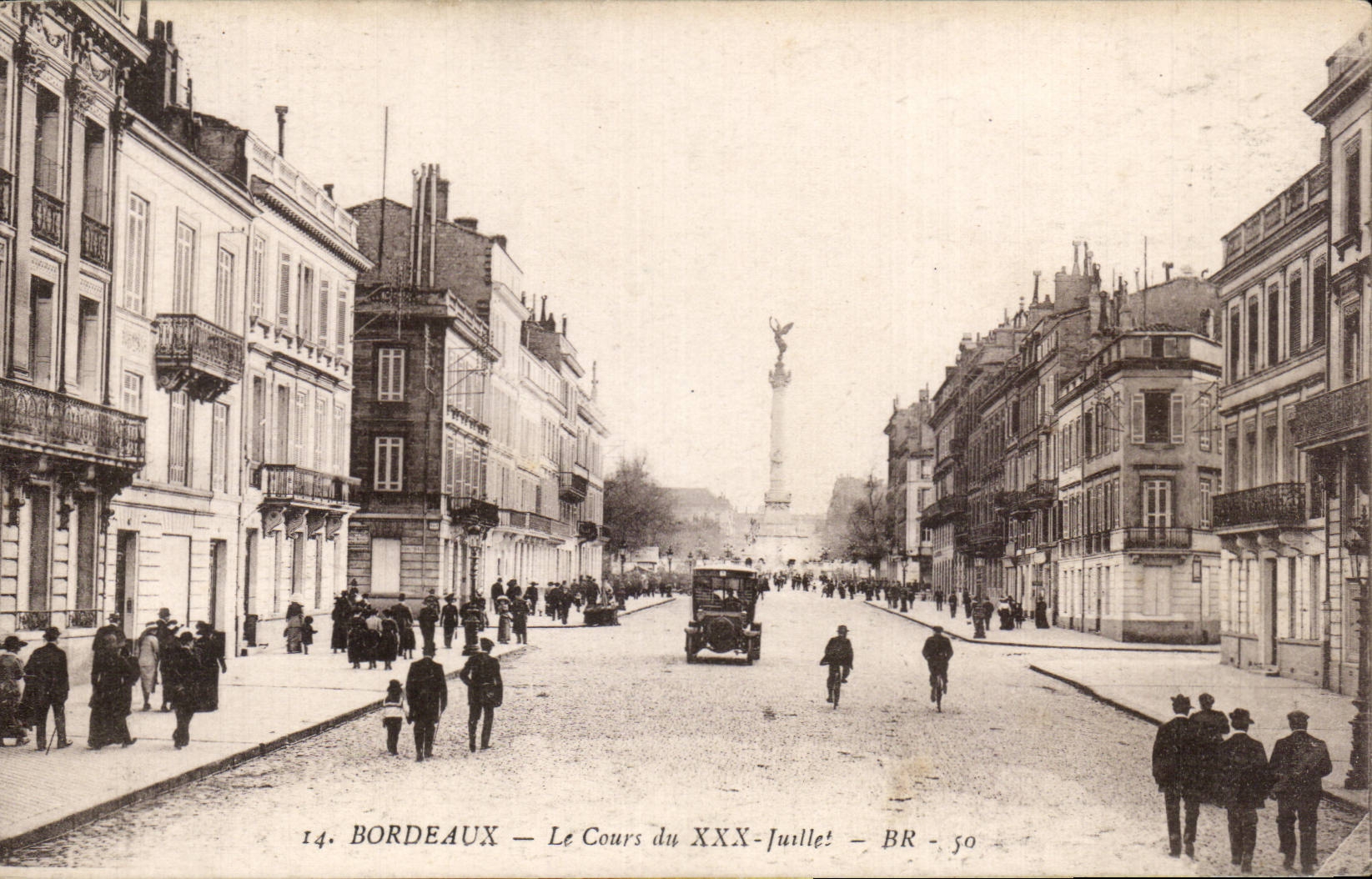 Bordeaux - Les Cours XXX Juillet - CPA 