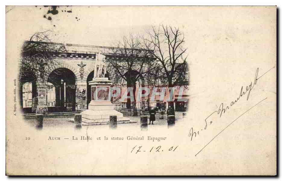 Auch - La Halle et la Statue Generale Espagne - CPA 