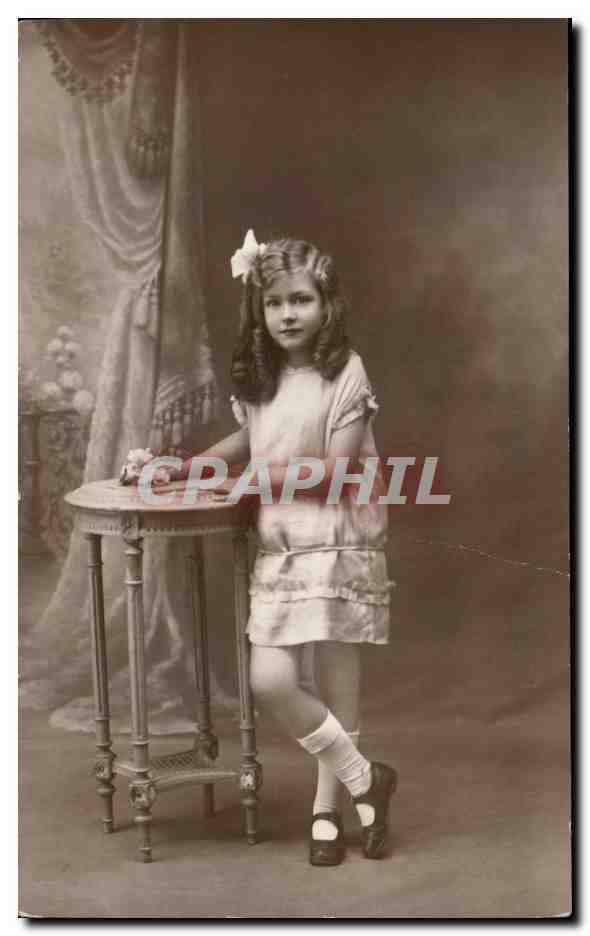 CARTE PHOTO Enfant Fille Folklore Costume