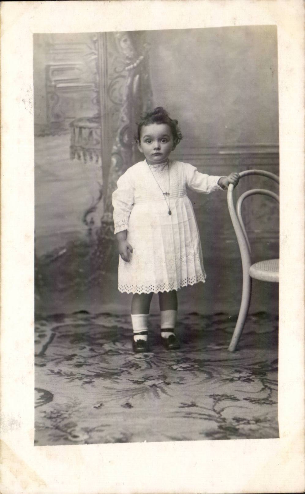 CARTE PHOTO Fantaisie - Enfants - fille - bebe - baby - toddler - CPA 