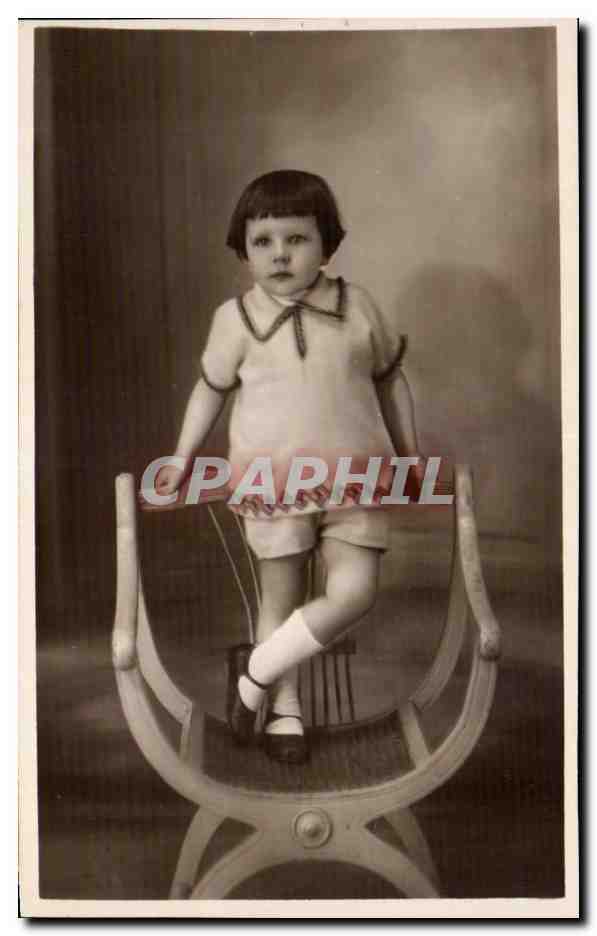 CARTE PHOTO Fantaisie - Enfants - Bebe - Baby - - CPAFantaisie - Enfants - Fille - little girl with bobbed hair - CPA 