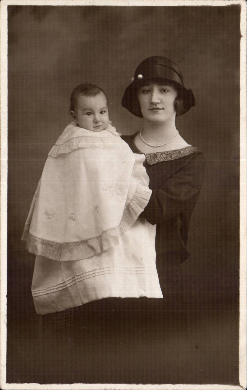 CARTE PHOTO Fantaisie - Enfants - mother and child - bebe - baby - CPA 