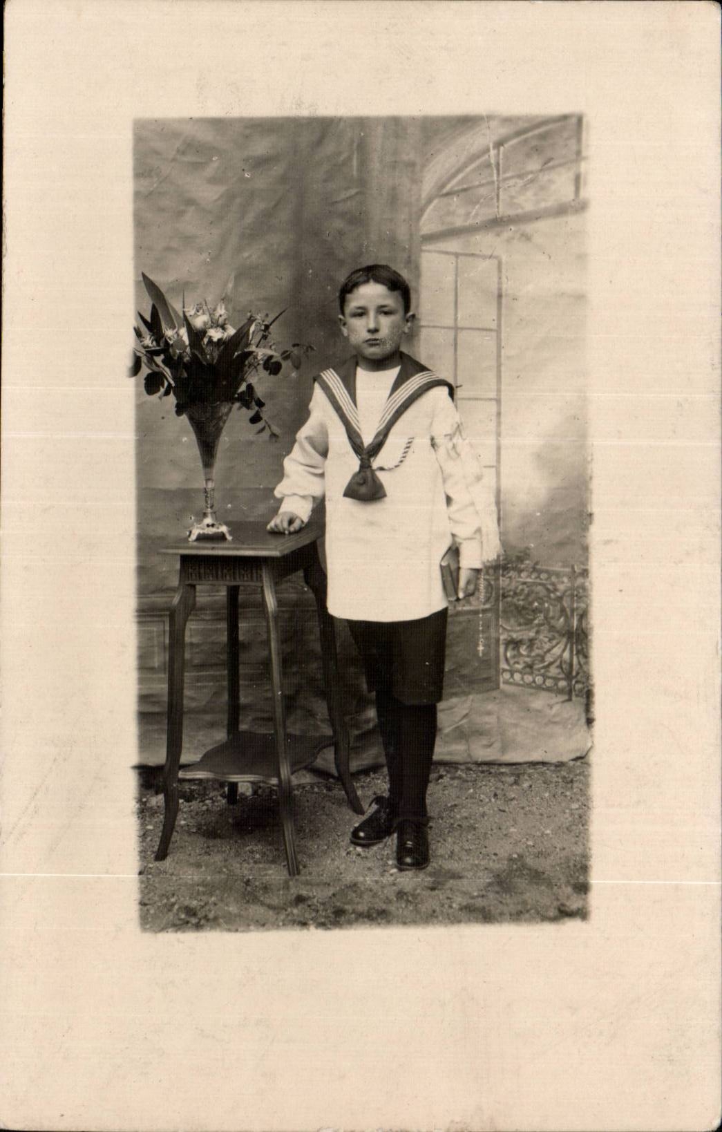 CARTE PHOTO Fantaisie - Enfants - Garcon - young boy - CPA 