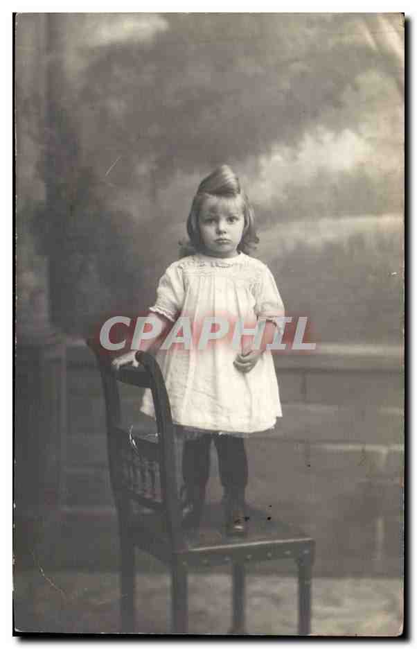 CARTE PHOTO Enfant Fille Costume timbre occupation Belgique