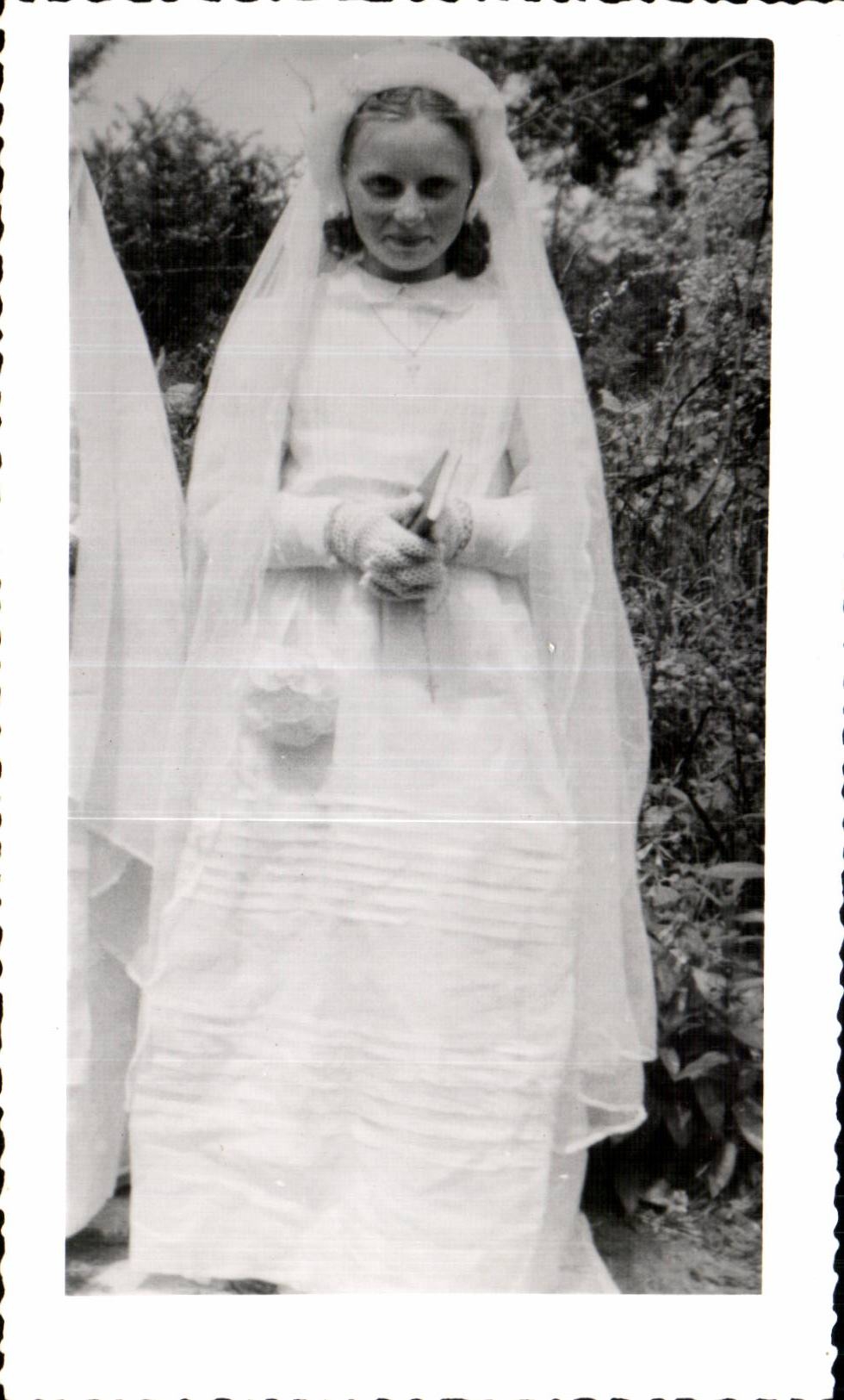 CARTE PHOTO Enfant Fille Communiante
