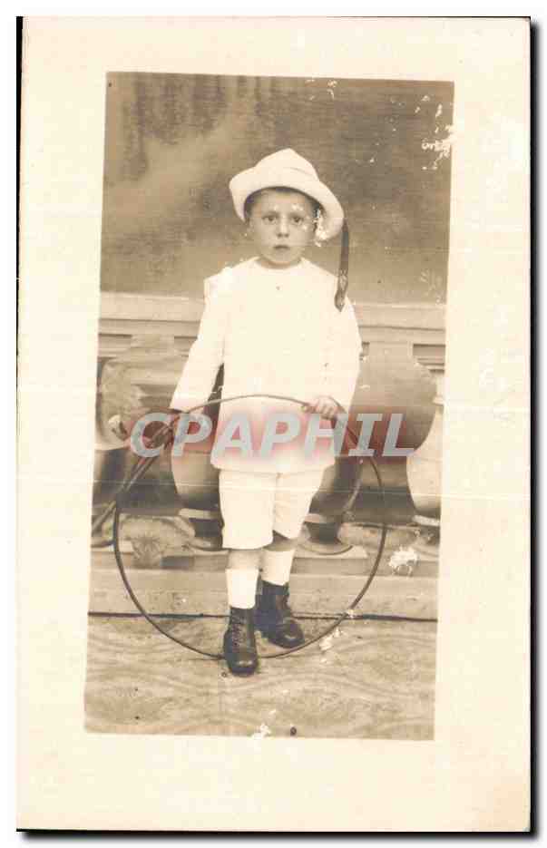 CARTE PHOTO Enfant Garcon au cerceau