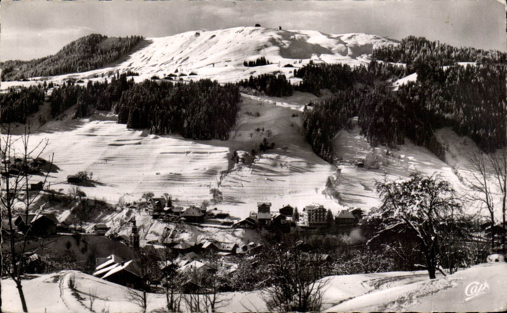 Morzine (Haute-Savoie) — Vue générale du Plenay — Piste Olympique — Réal-Photo