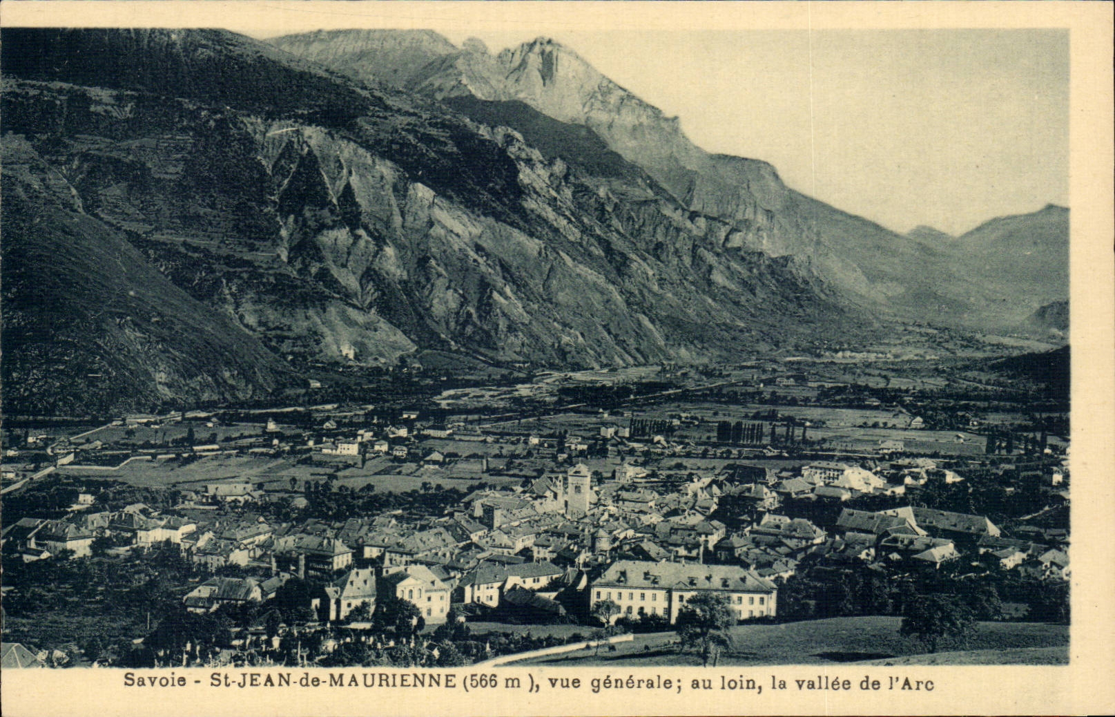 St Jean de Maurienne - Vue Generale Au loin la vallee de l'arc - CPA 
