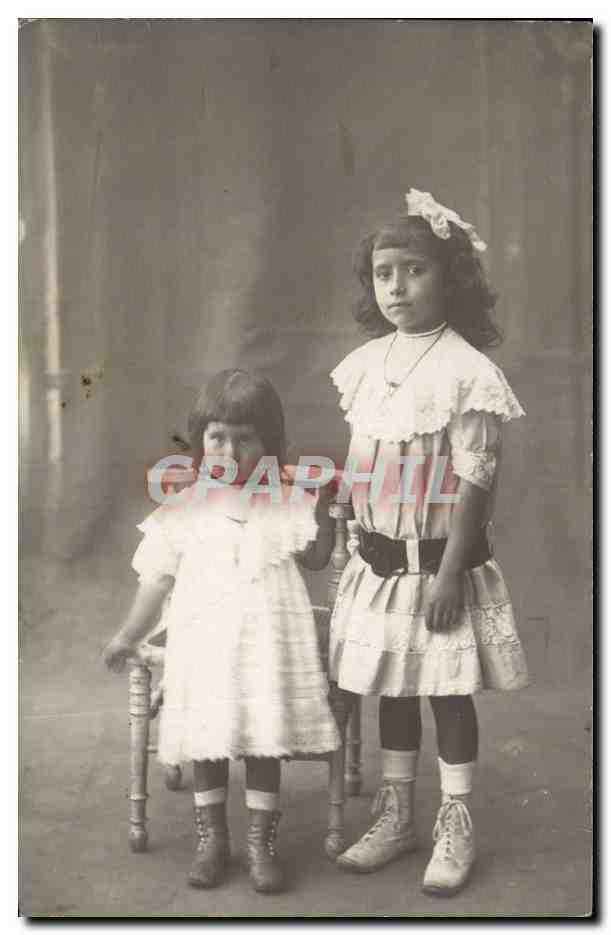 CARTE PHOTO Fantaisie - enfants - filles - girls holding hands - CPA 