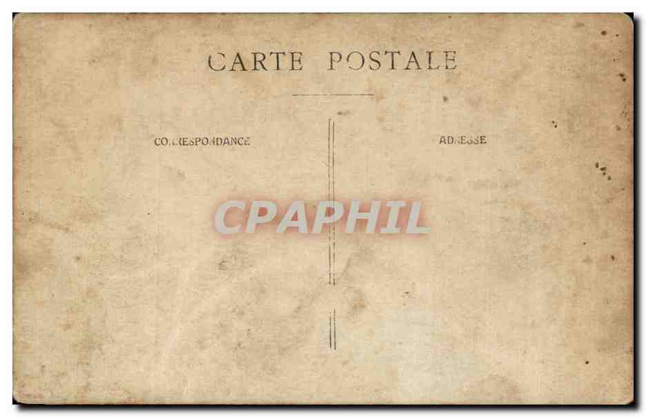 Groupe d'enfants et d'adultes — éditeur non identifié — n° de série non visible — Verso