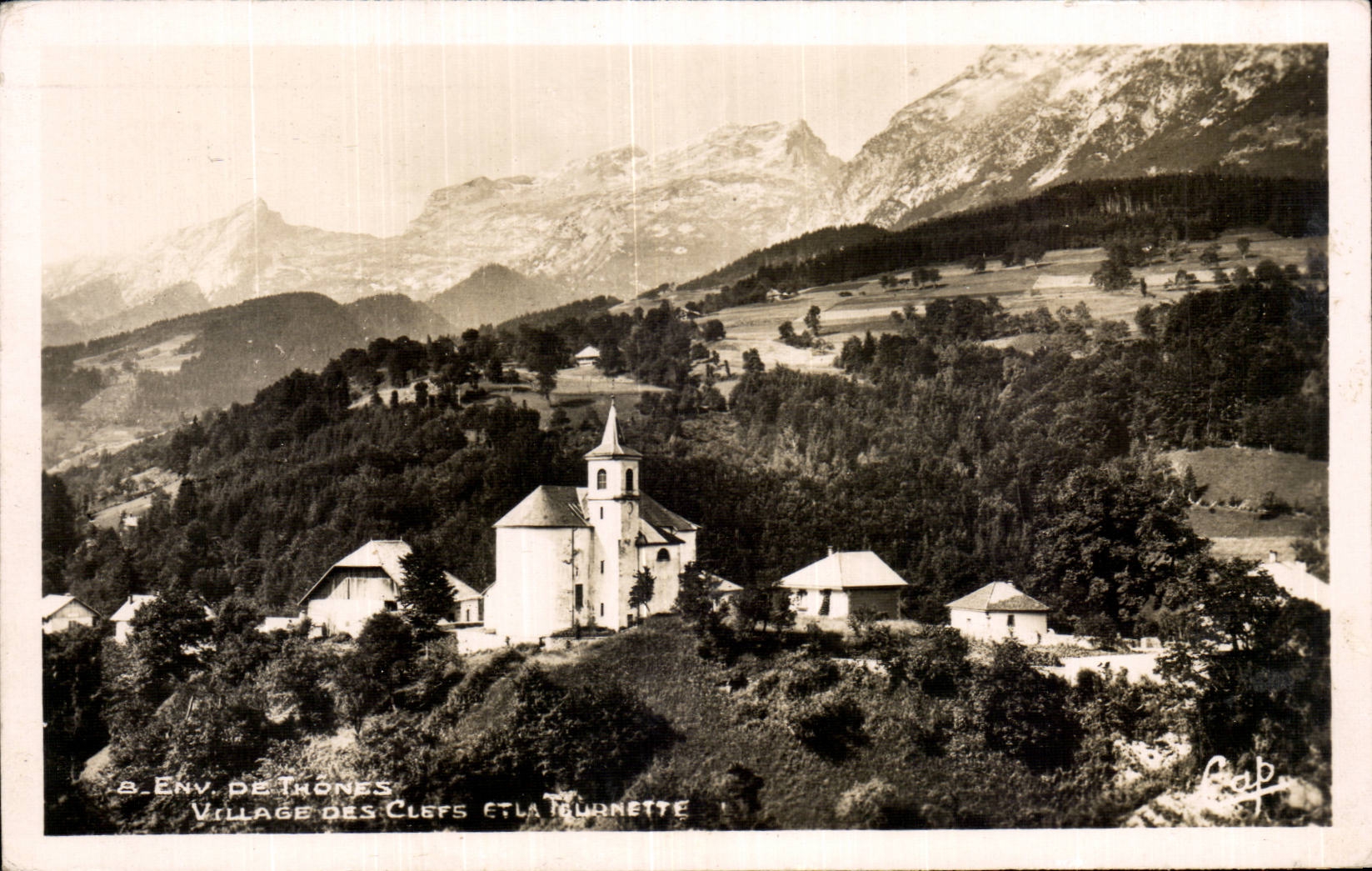 Village des Clefs et La Tournette — Environs de Thônes — éditeur Gep