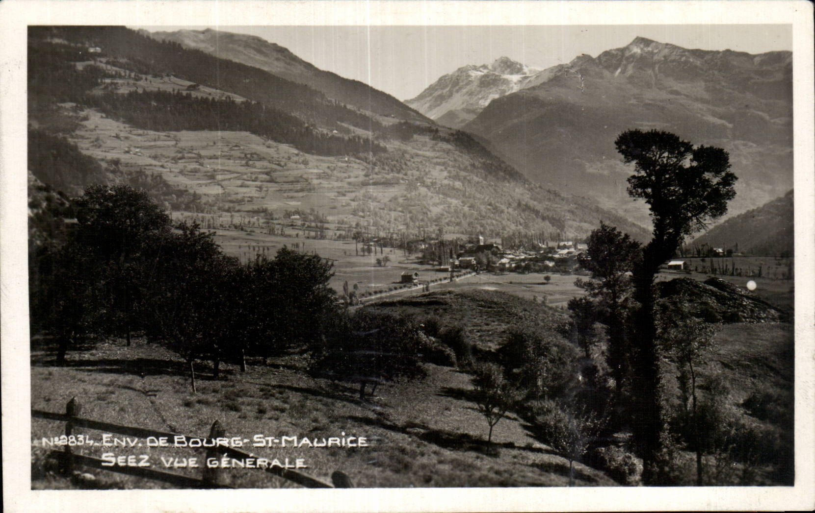 Environs de Bourg-St-Maurice — Vue générale — N°2834 — Éditions C. L. A. Ind. Intend.