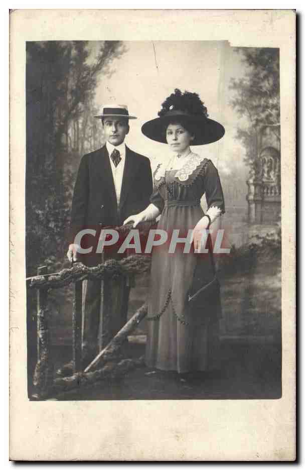 CARTE PHOTO Fantaisie - couple - fashion - mode - chapeau - hat - CPA 
